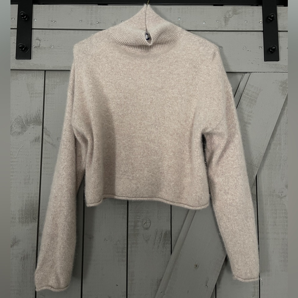 Aritzia Luxe Cashmere Turtleneck, Size XS, Beige/Tan